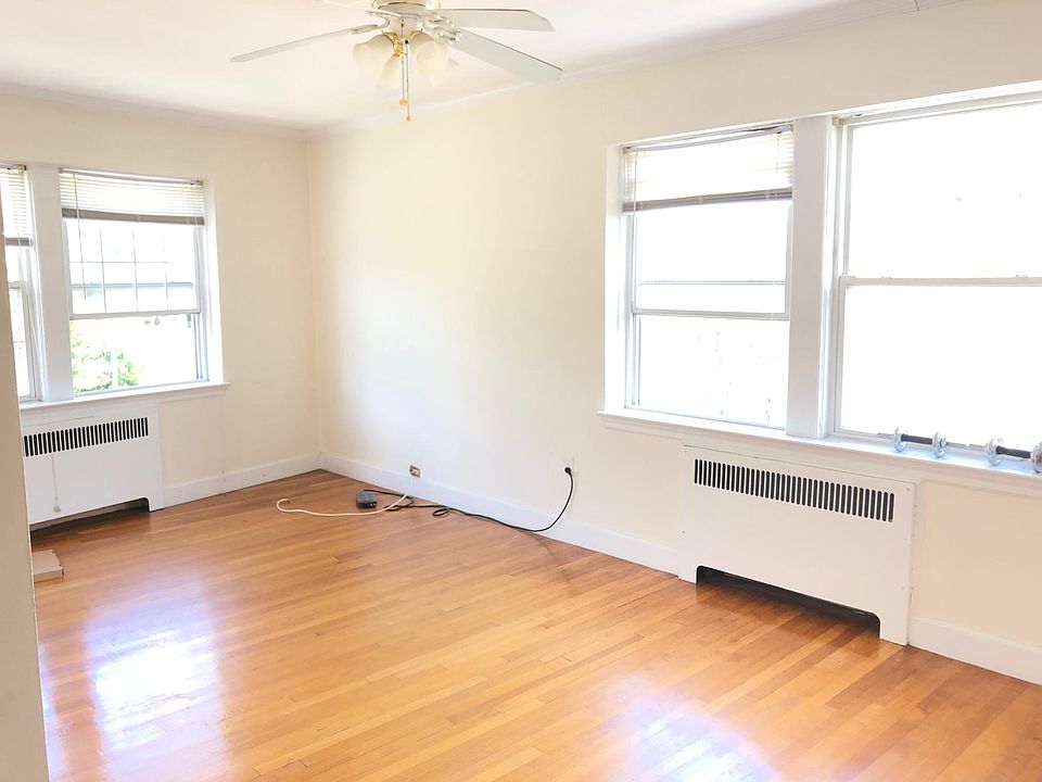 1st image of 38 Fairbanks St #6