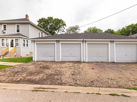 FIRST 2 GARAGES ON LEFT BELONG TO FIRST FLOOR * 2 GARAGES ON RIGHT (PICTURED BELOW) BELONG TO 2ND FL