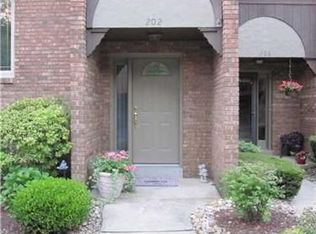 202 Doris Dr, Pittsburgh, PA 15236