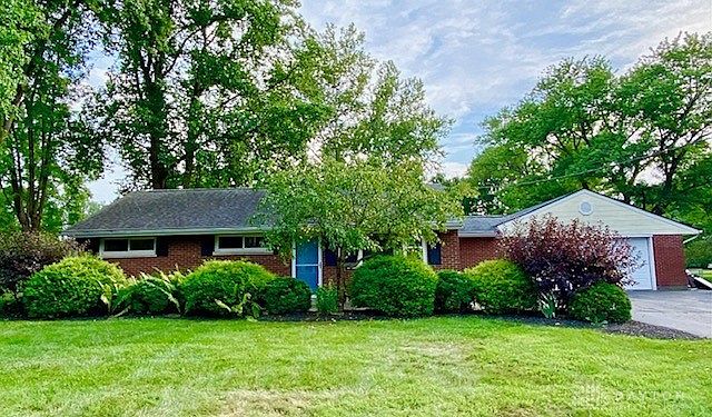 1st image of 1579 Maplewood Dr