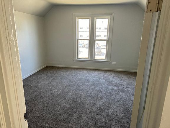 5th image of 752 Broadway Ave NW #2