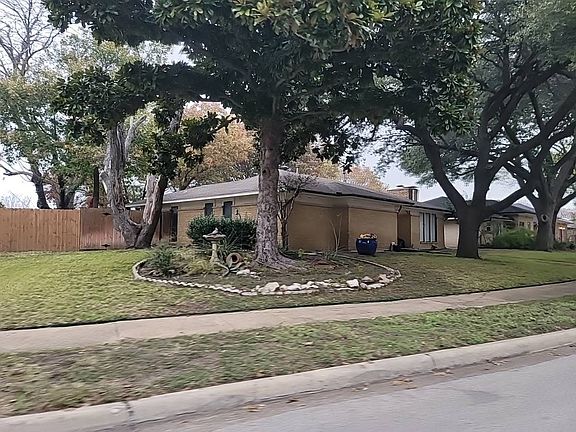 3rd image of 609 Kingsbridge Dr