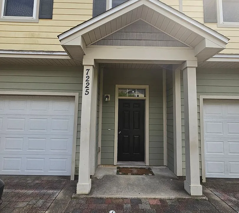 7225 Quail Hollow Dr