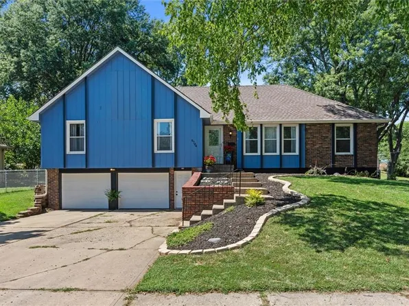 6704 N Euclid Ave, Gladstone, MO 64118