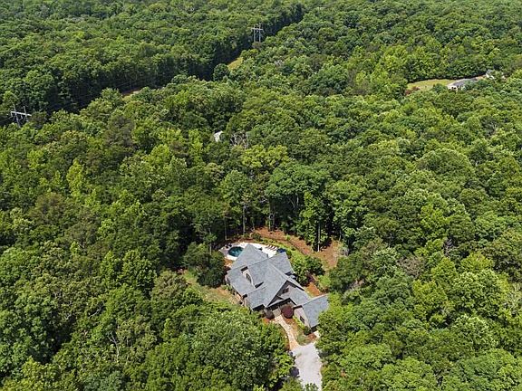 4th image of 151 Hickory Pointe Dr