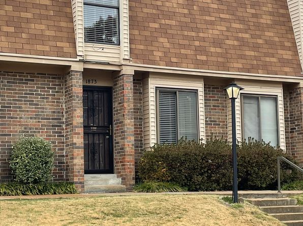 1873 Poplar Woods Cir E