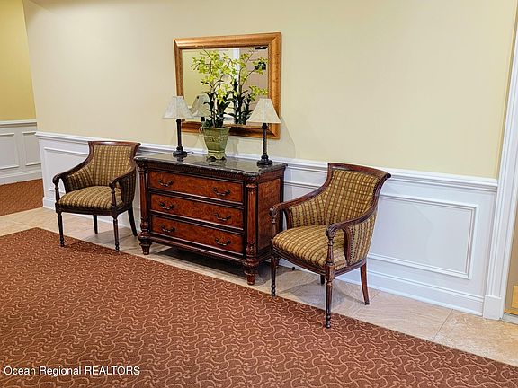 5th image of 215 Sophee Lane