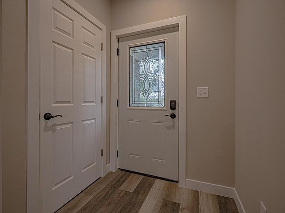 3rd image of 2023 S Nicollet St