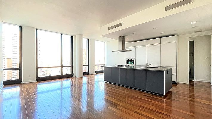 1st image of 101 Warren St APT 2130