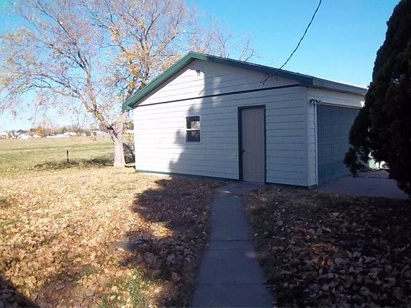 3rd image of 3599 Echo Dr