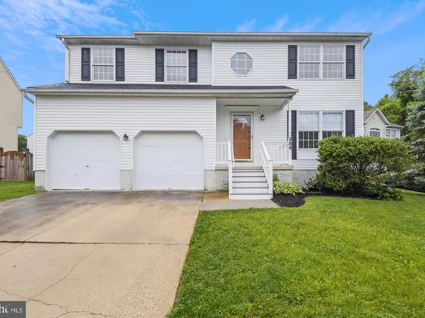 389 Mattapany Ct, Arnold, MD 21012