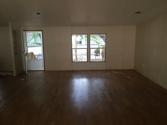 5th image of 3006 E 148th Ave
