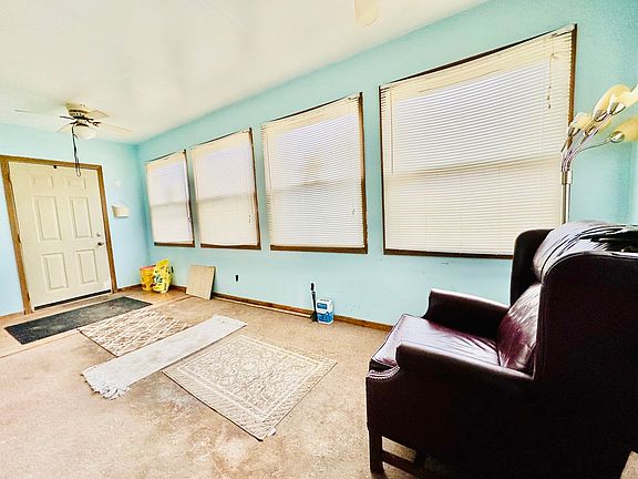 3rd image of 401 E 12th St