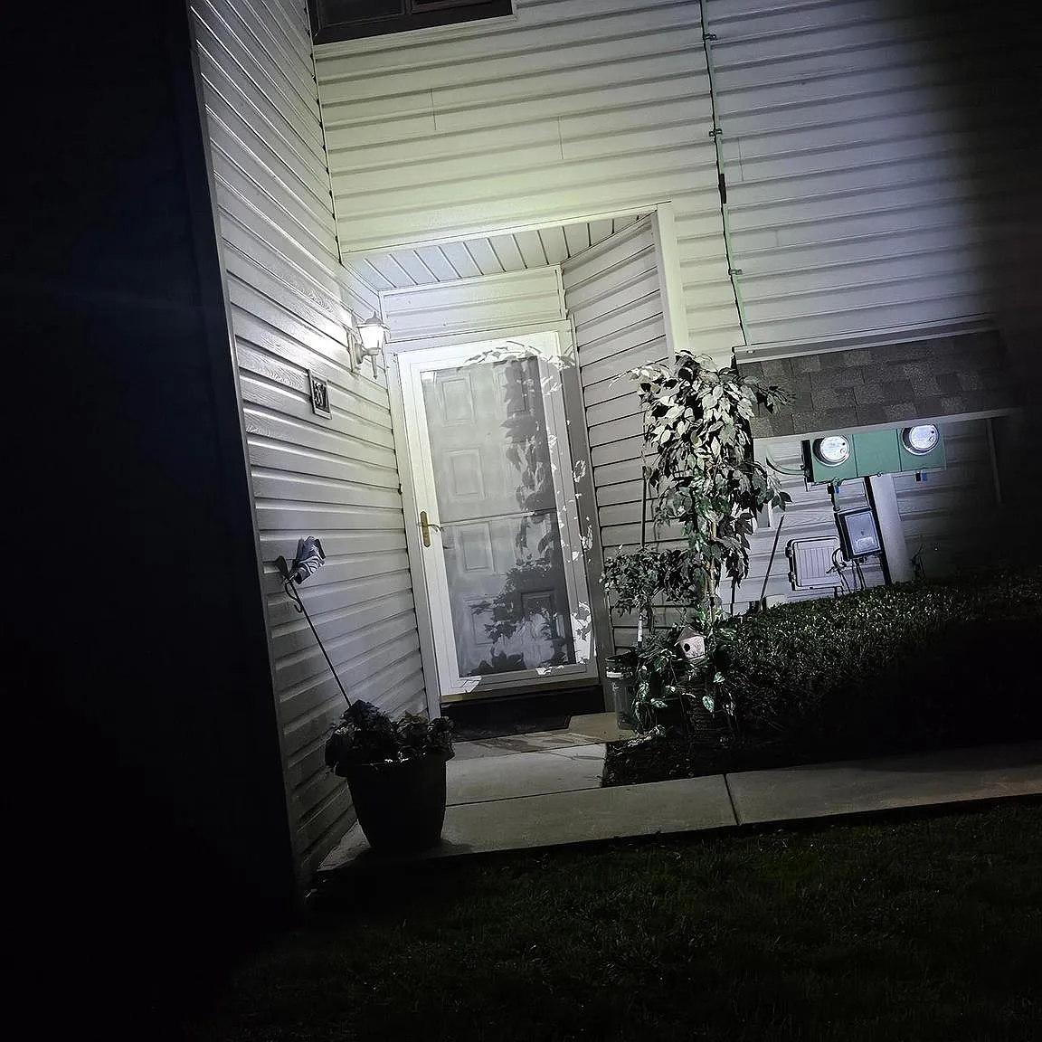 2 bed, 1161 sqft, $2,200 — Photo 1