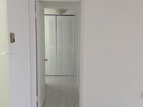 5th image of 12590 NE 16th Ave APT 504