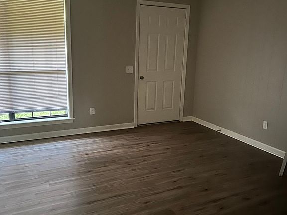 2nd image of 5200 Utah Rd