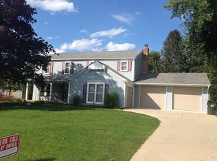 1480 W Horseshoe Bend Dr, Rochester Hills, MI 48306