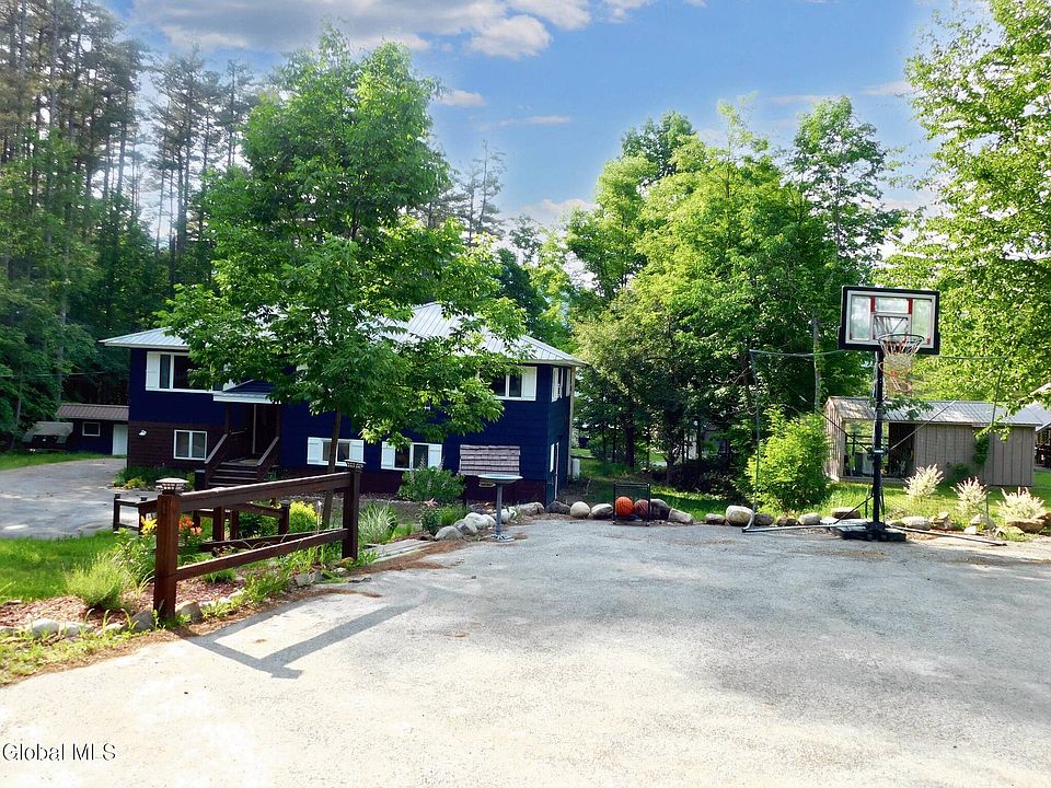 1st image of 135 Buttermilk Hill Road