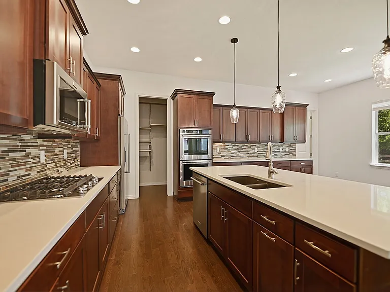 16006 Swan Mountain Dr — Photo 14