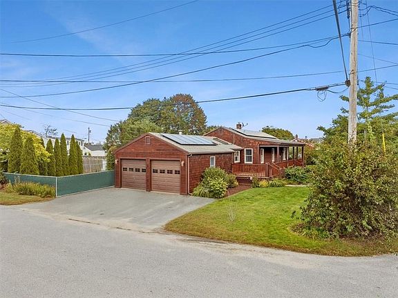 2nd image of 51 Jo Anne Ave