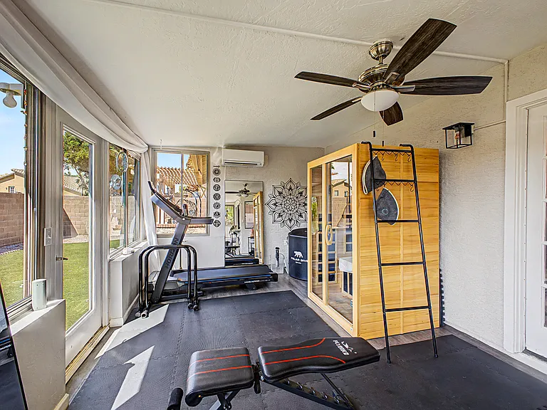 1911 E Belmont Dr — Photo 30