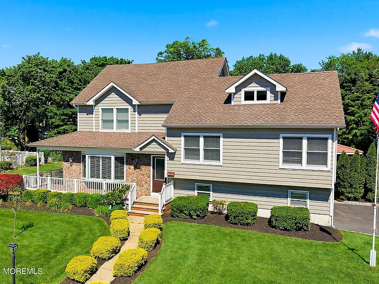 39 Hilltop Rd — Photo 8