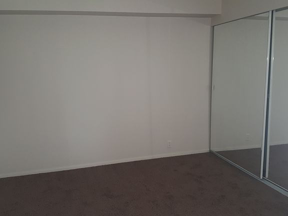 4th image of 5453 S Spinnaker Row