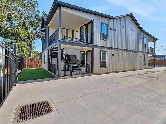 3rd image of 2613 Delafield St #2