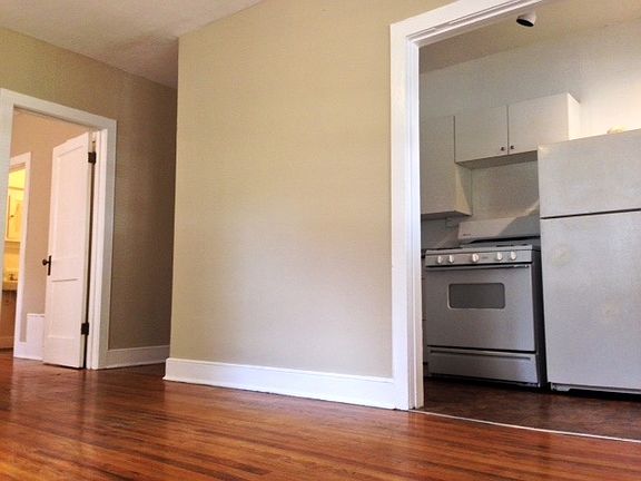 5th image of 1275 N Pearl St APT 11