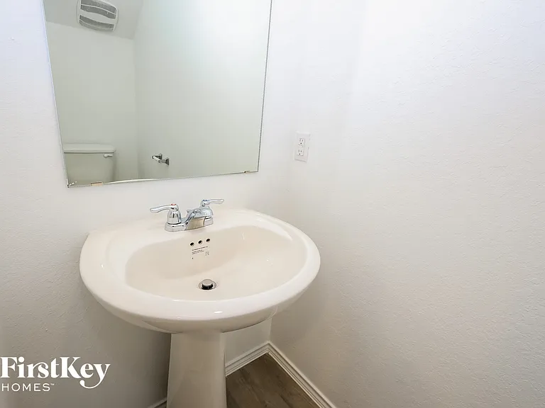 6611 Scarecrow Way — Photo 12
