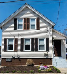 5 Rosemont Ter, North Providence, RI, 02911