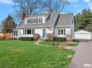 437 N Walnut St, Rochester, IL 62563