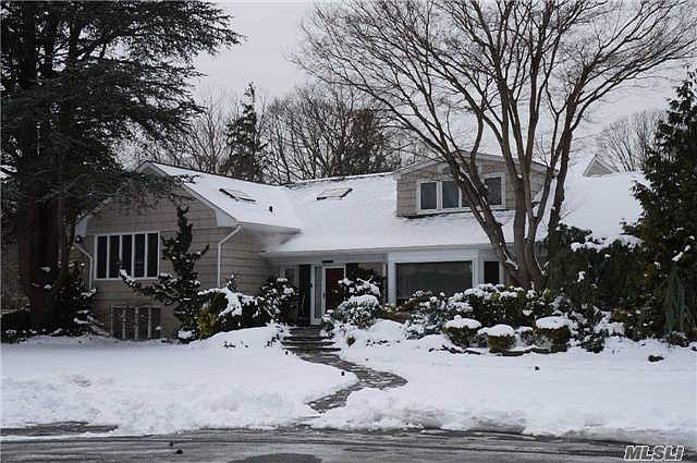 1st image of 243 Hedge Ln