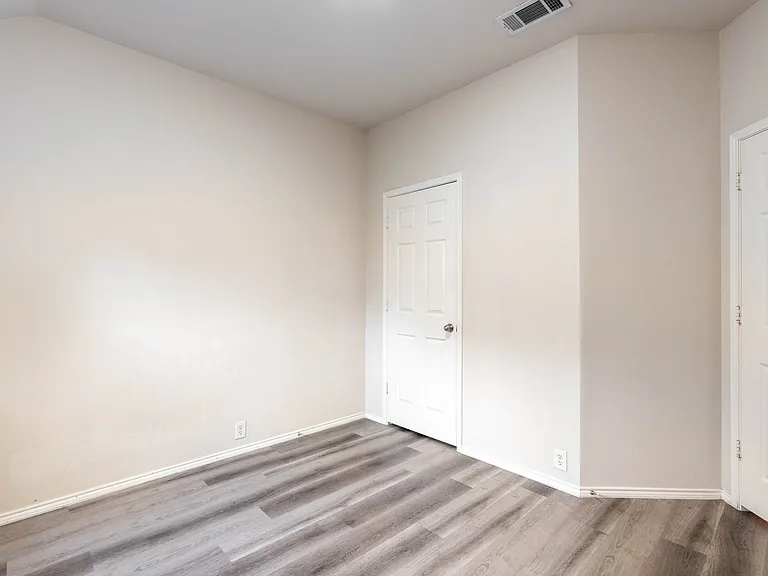 2505 Monroe Dr — Photo 23