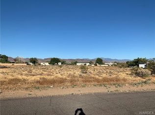 668 S Santa Maria Rd, Golden Valley, AZ 86413