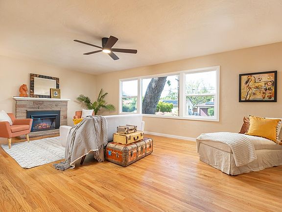 4th image of 673 Orange Avenue
