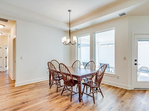 5th image of 3728 N Ritchfield St