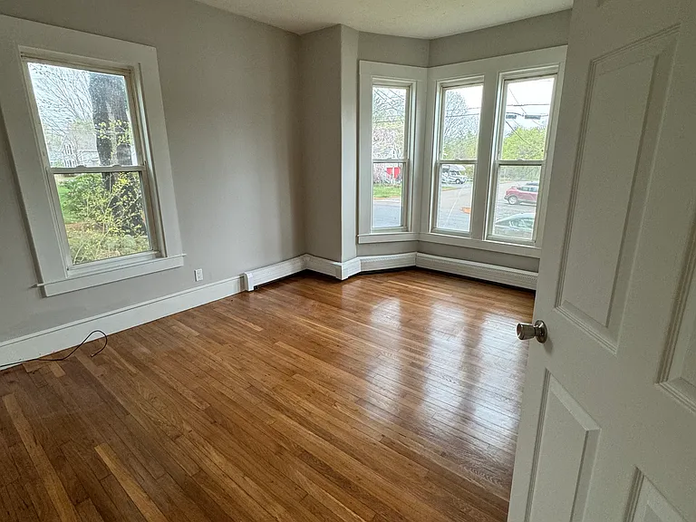 15 Lincoln St #1 — Photo 4