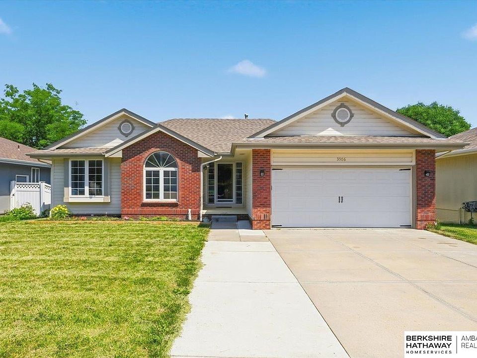 1st image of 3506 Blackhawk Dr