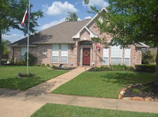 9301 Bloomfield Ln, College Station, TX 77845