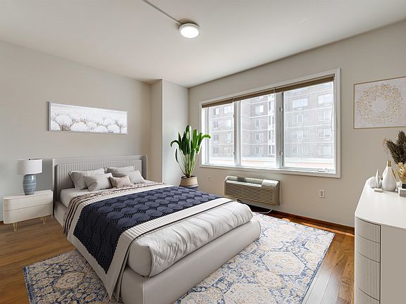 2nd image of 3111 City Pl #3111