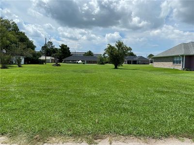 Manor Ln, Westwego, LA, 70094