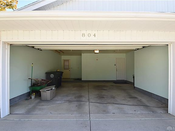 2nd image of 804 Broadmoor Dr