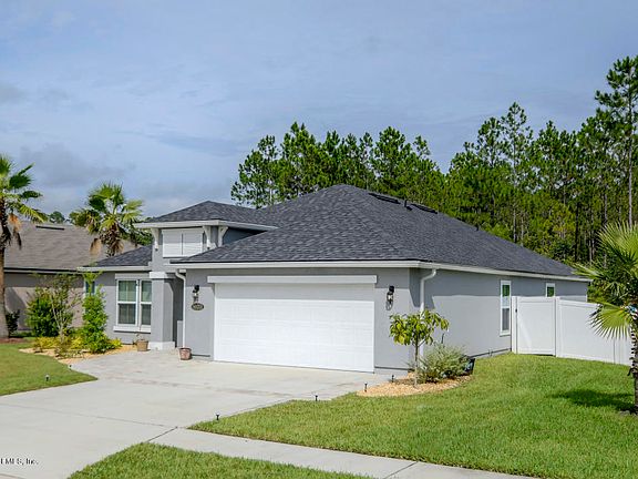 2nd image of 95213 Tanglewood Dr
