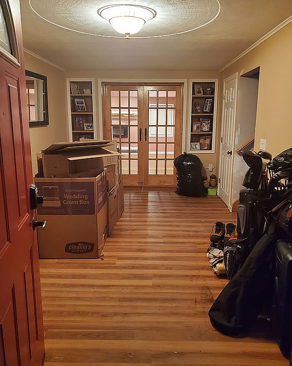 2nd image of 106 Donny Dr #L-4