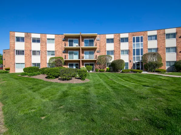 9724 S Karlov Ave APT 105, Oak Lawn, IL 60453