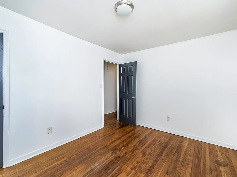 1208 Louis Ln — Photo 26