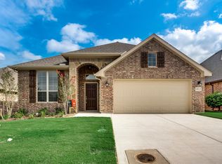 1812 Vallana Dr, Gainesville, TX 76240