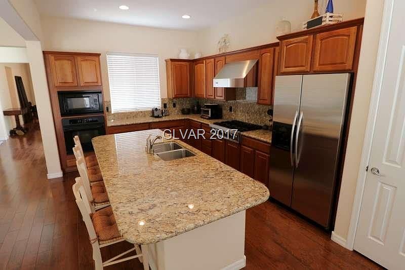 1st image of 26 Stonemark Dr
