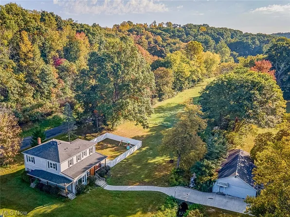 1914 Martin Rd, Mogadore, OH 44260
